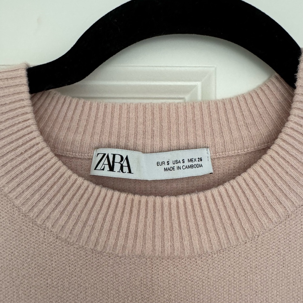 Zara women’s light pink spring crewneck long sleeve cropped sweater size small - Picture 4 of 4